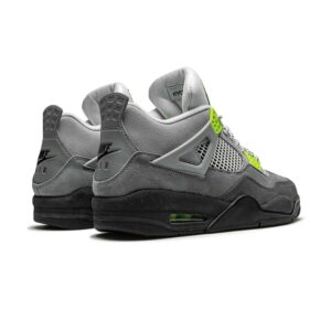 Jordan Air Jordan 4 Retro SE ‘Neon’